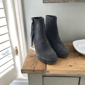 Toms gray suede short boots, size 7